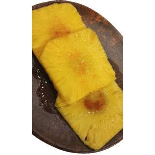 Carpaccio De Piña Con Ron