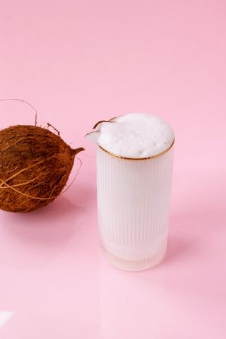 Кокосовий молочний коктейль