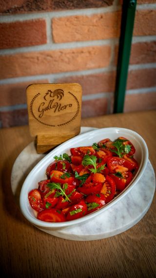 Salata de rosii cherry