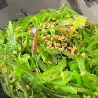 Salada Wakami