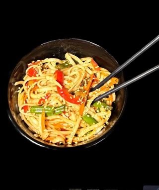 Удон з морепродуктами (280г)