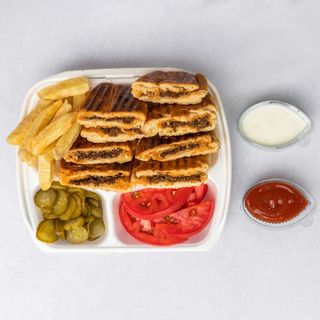 Порция Суджу пикантен