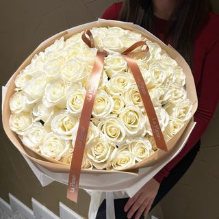 Королева среди роз