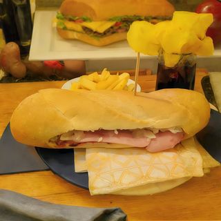 Bocadillo de jamón