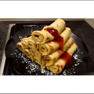 Clătite cu dulceaţă