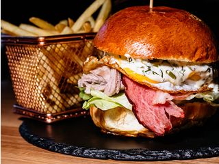 STEW PORK бургер (330/100/50g)