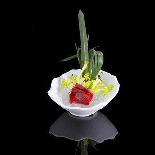 351. Sashimi Atún (5 Uds.)