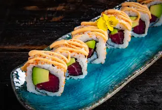 TUNA TOGARASHI ROLL