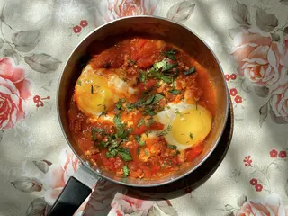 Шакшука(помидоры с яйцами)