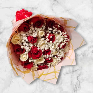 25pcs of red and white bouquet 