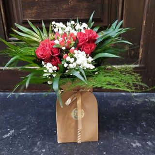 Caja De Flores Naturales  Y Flor Variada