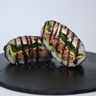 Суші-бургер з тунцем (240 г)