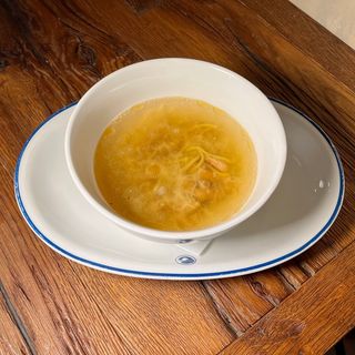 Курячий бульйон з домашніми спагеті та Пармезаном (300г)