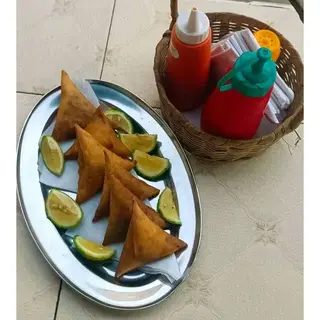 2 Beef Samosas