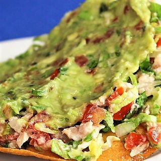 Tostada Campechana