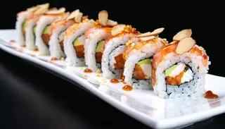 Uramaki black almond. 8 pezzi