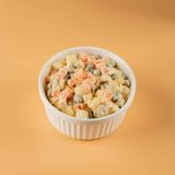 Салат "Олівʼє" з куркою (200г)