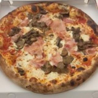 Prosciutto e funghi