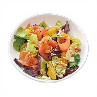 76. Ensalada sashimi