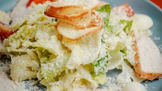 Цезарь с куриным филе