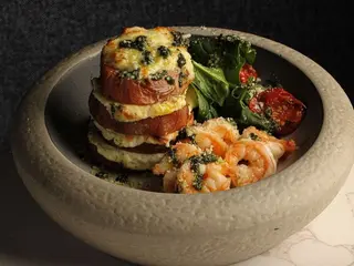 Запечений батат з креветками (360g)