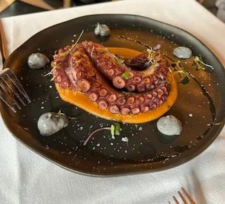 PULPO BRASA