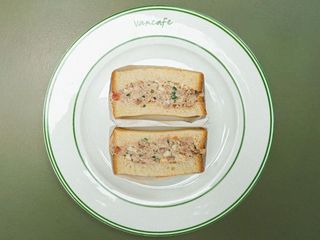 Сендвіч з тунцем (200g)