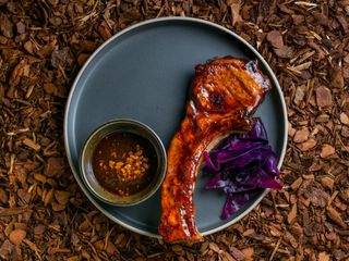 Chalogacha la gratar in BBQ asiatic