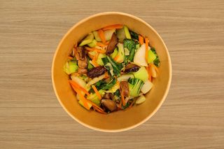 Verdure miste con funghi shiitake - 香菇蔬菜