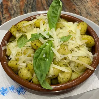 Gnocchi al pesto