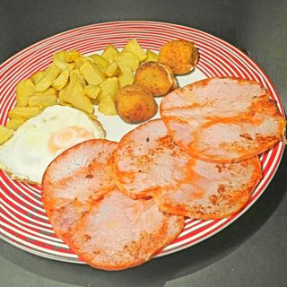 Plato combinado de lomo rojo