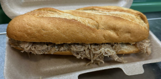 Bocadillo De Carne Mechada