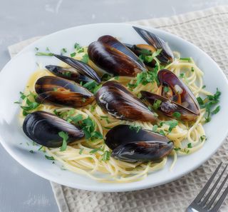 Mejillones A La Napolitana