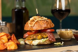 Burger SMALL Tinecz ANGUS!