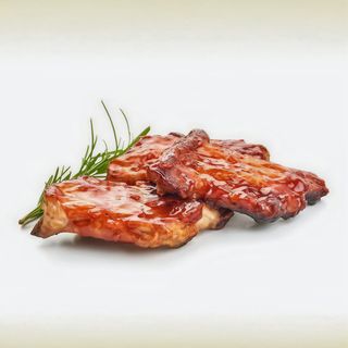 Глазирани свински ребра с барбекю сос (600 г)