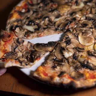 Pizza funghi