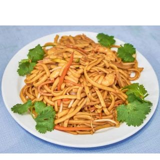 16. Tallarines fritos con gambas