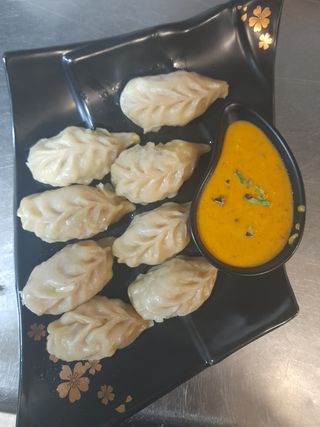 Momo De Pollo (10 Uds.)