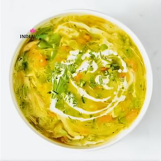 Vegetable soup with coconut milk
