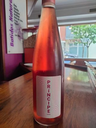 Vino rosado Navarro (700 ml.)