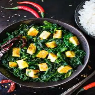 Saag (espinacas)