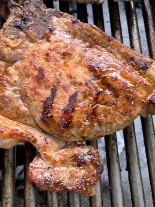 Свинска вратна пържола