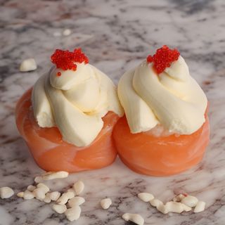 Volcano Roll (4 Pcs) 