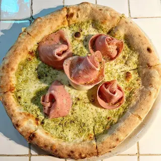 Pizza Burrata Mortadella