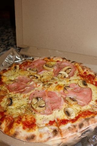 Pizza Capricciosa