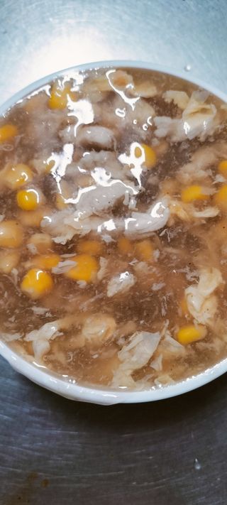 3. Sopa De Pollo Con Maiz