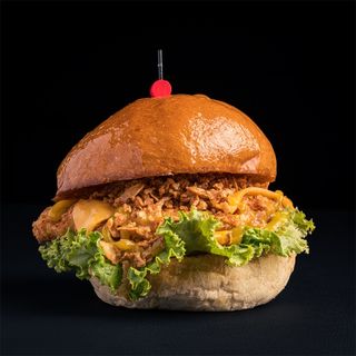 CHICKEN CRISPY BURGER