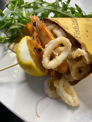 Calamari e gamberi
