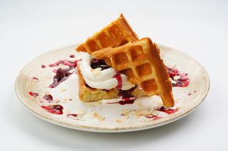 Вафли бельгийские с кремом маскарпоне и джемом (370г)