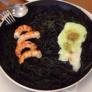 Fideuá Negra De Chocos